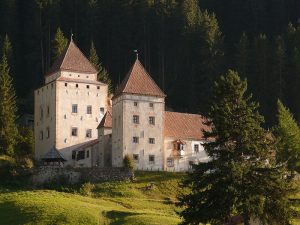 transfer service in Verona area Crippa NCC - Selva di Val Gardena