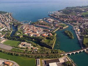 servizio transfer dall'aeroporto di Milano Linate a Peschiera del Garda e Torbole